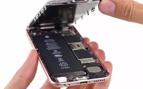 iPhone“關機門”沒那么簡單