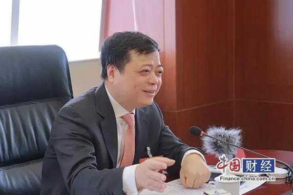 全國政協(xié)常委南存輝：建議中企貿(mào)易未動、商標先行